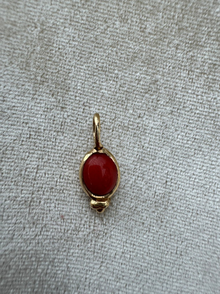 14K Cabochon with Gold Dots