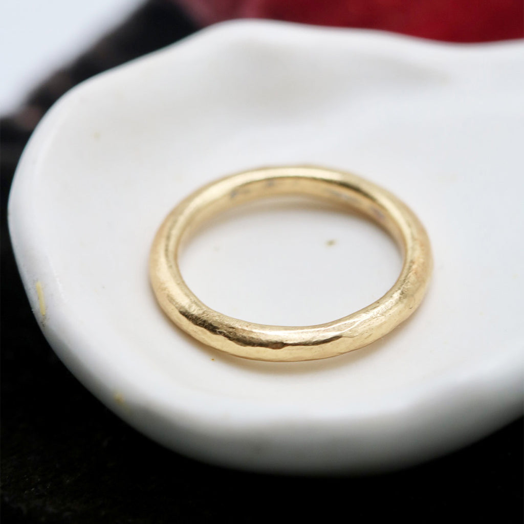 18K Yellow Gold Hammered Ring
